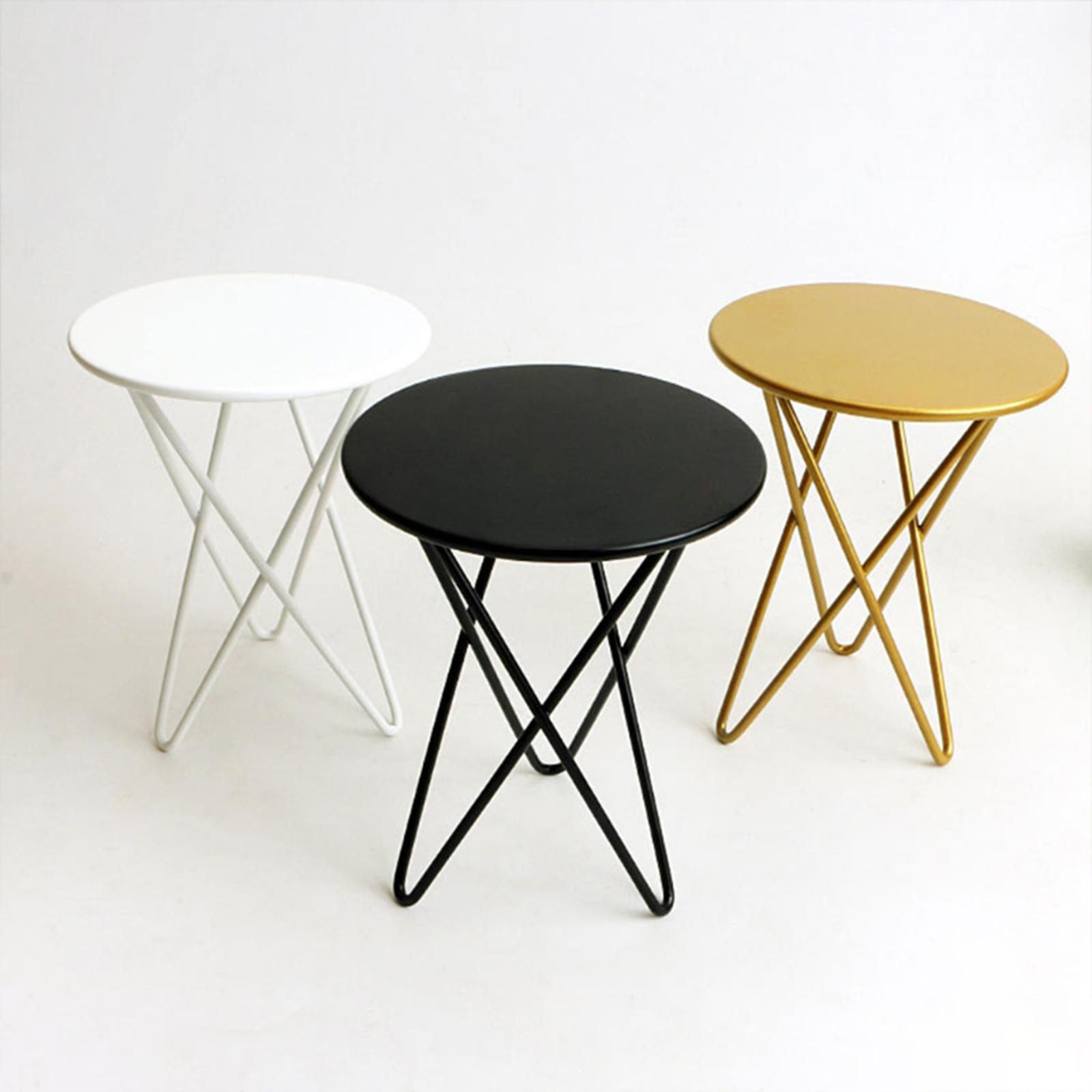 Kids Outdoor Table And Chairs - مجموعة طاولة وكراسي للاستخدام الخارجي لبيت